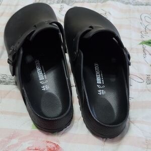 Birkenstock Classic Black Slip-Ons